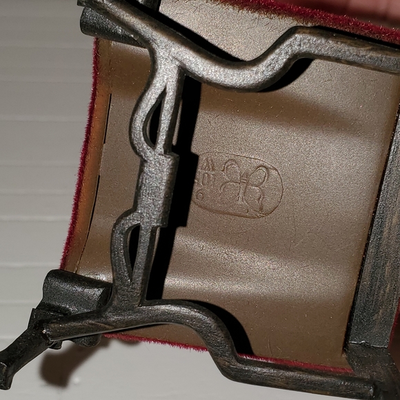 Goebel Stuart Library Chair Miniature - Picture 5 of 11